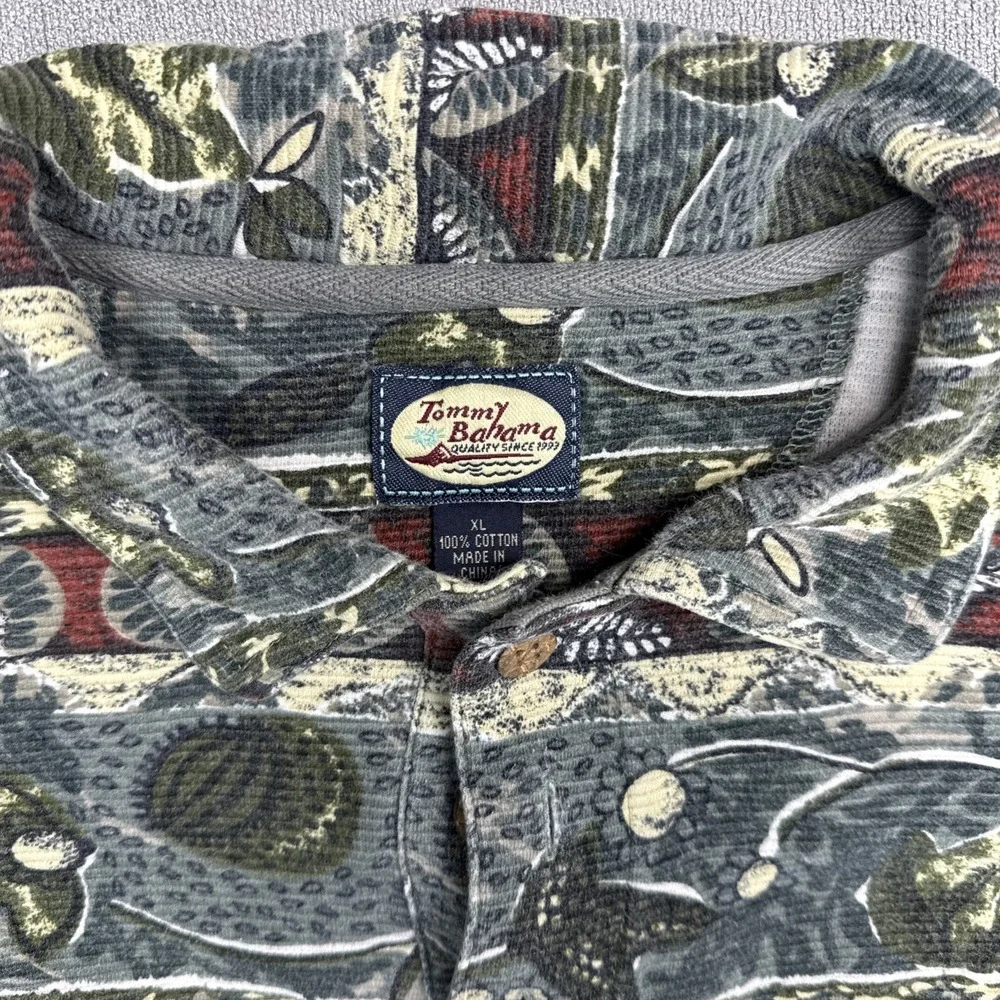Vintage Tommy Bahama Polo Golf Short Sleeve Floral Hawaiian Shirt - Size XLarge